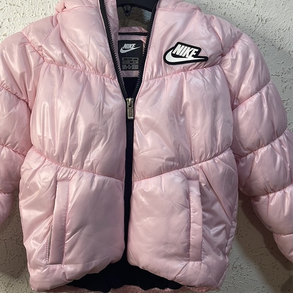 Nike Little Girls Chevron Cinched Puffer Jacket - Picture 2 of 11
